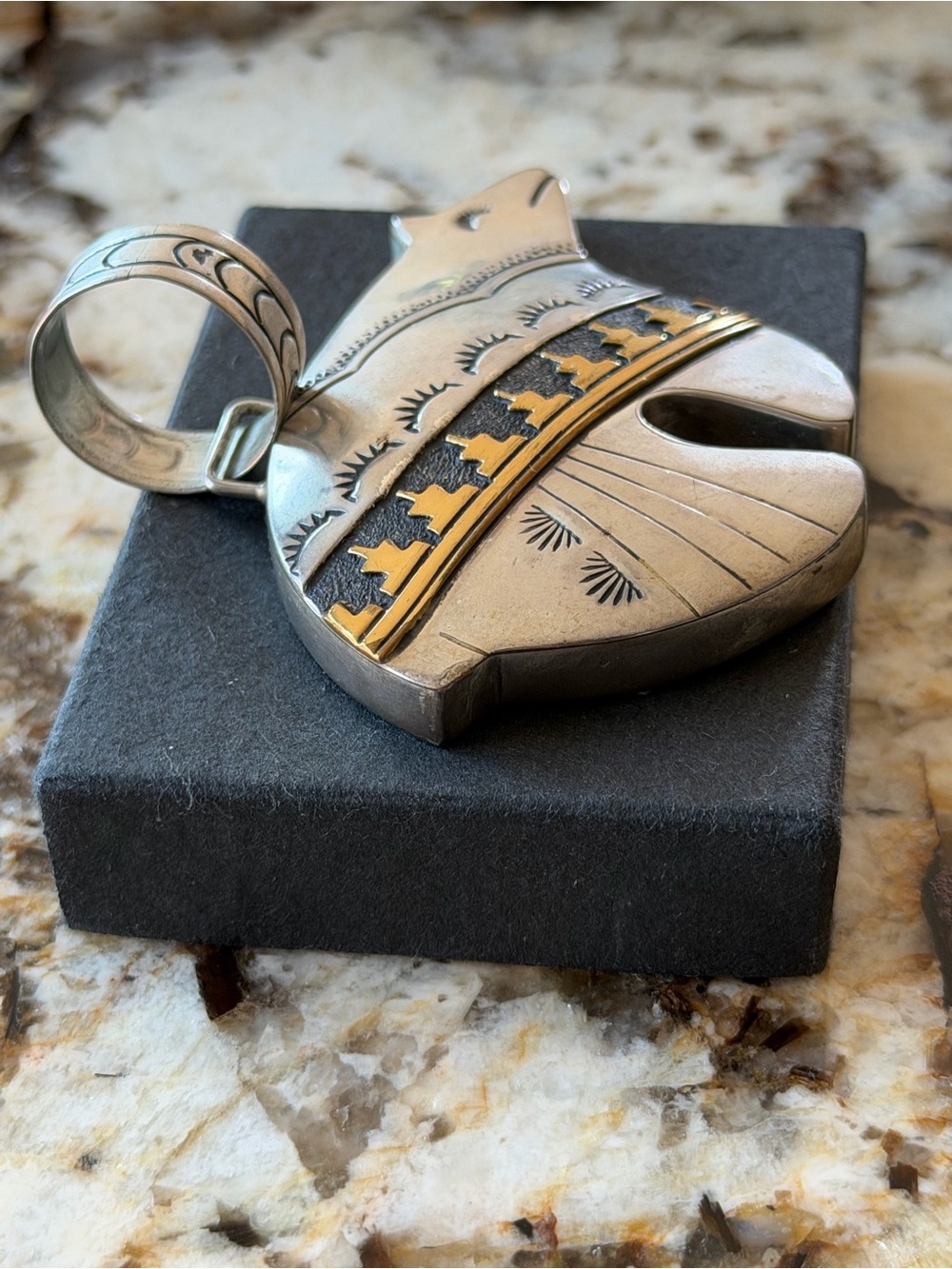 Thomas Singer Navajo Spirit Bear Sterling Silver Pendant Native-Inspired Design - Picture 5 of 8